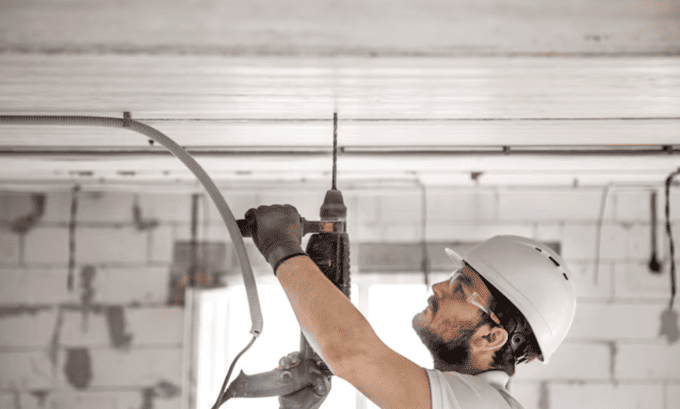 Демонтаж в сталинке в Минске - демонтаж потолков